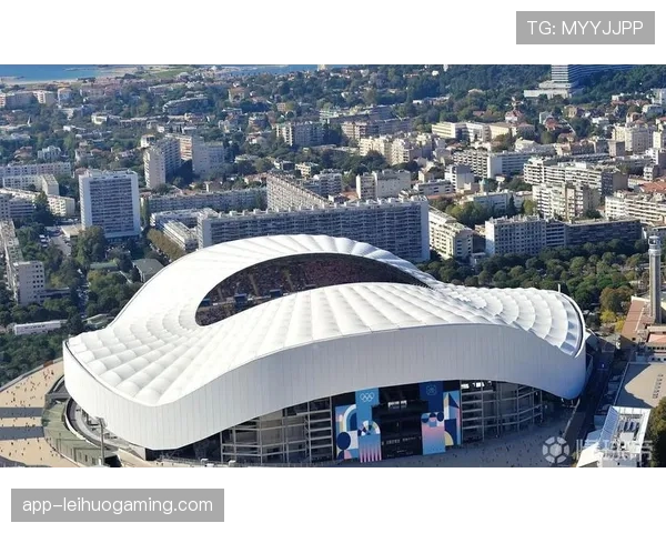 为迎接2027年欧冠决赛，法兰西体育场启动座椅翻新工程